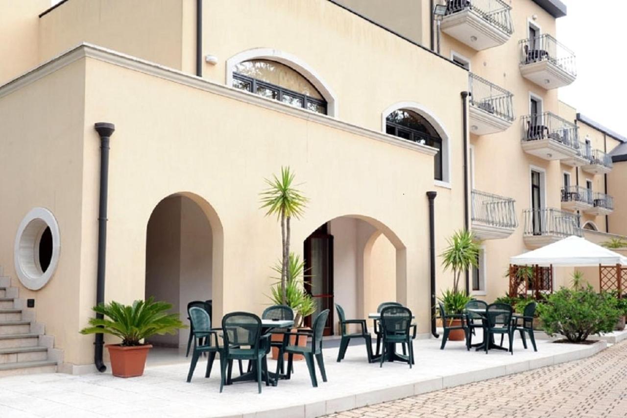 Hotel Villa Rosa 마르티나프란카 외부 사진